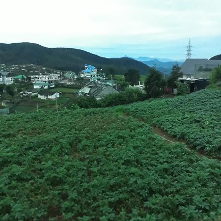 Rainyfreindz Hotel Nuwara Eliya Ngoại thất bức ảnh